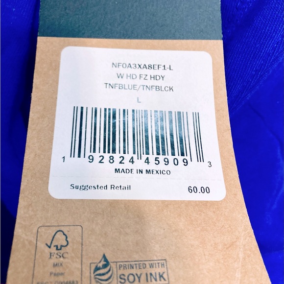 NWT North Face Women’s hoodie L royal blue - Picture 6 of 6